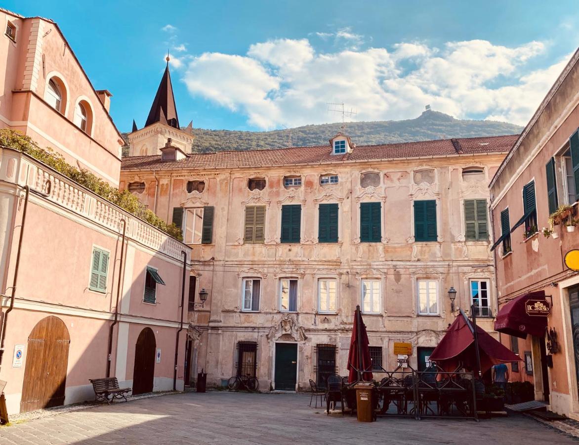 Vivi La Mia Liguria - Casa D'Arte E Vacanze - Big Apartment With Free Parking Finale Ligure Exterior photo